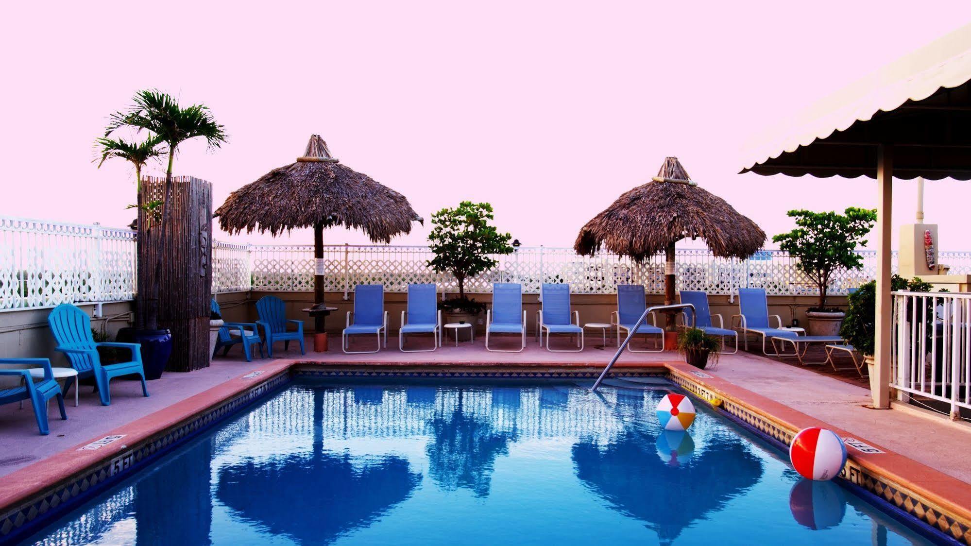 Rooftop Resort - Clothing Optional - Adult Only ハリウッド エクステリア 写真